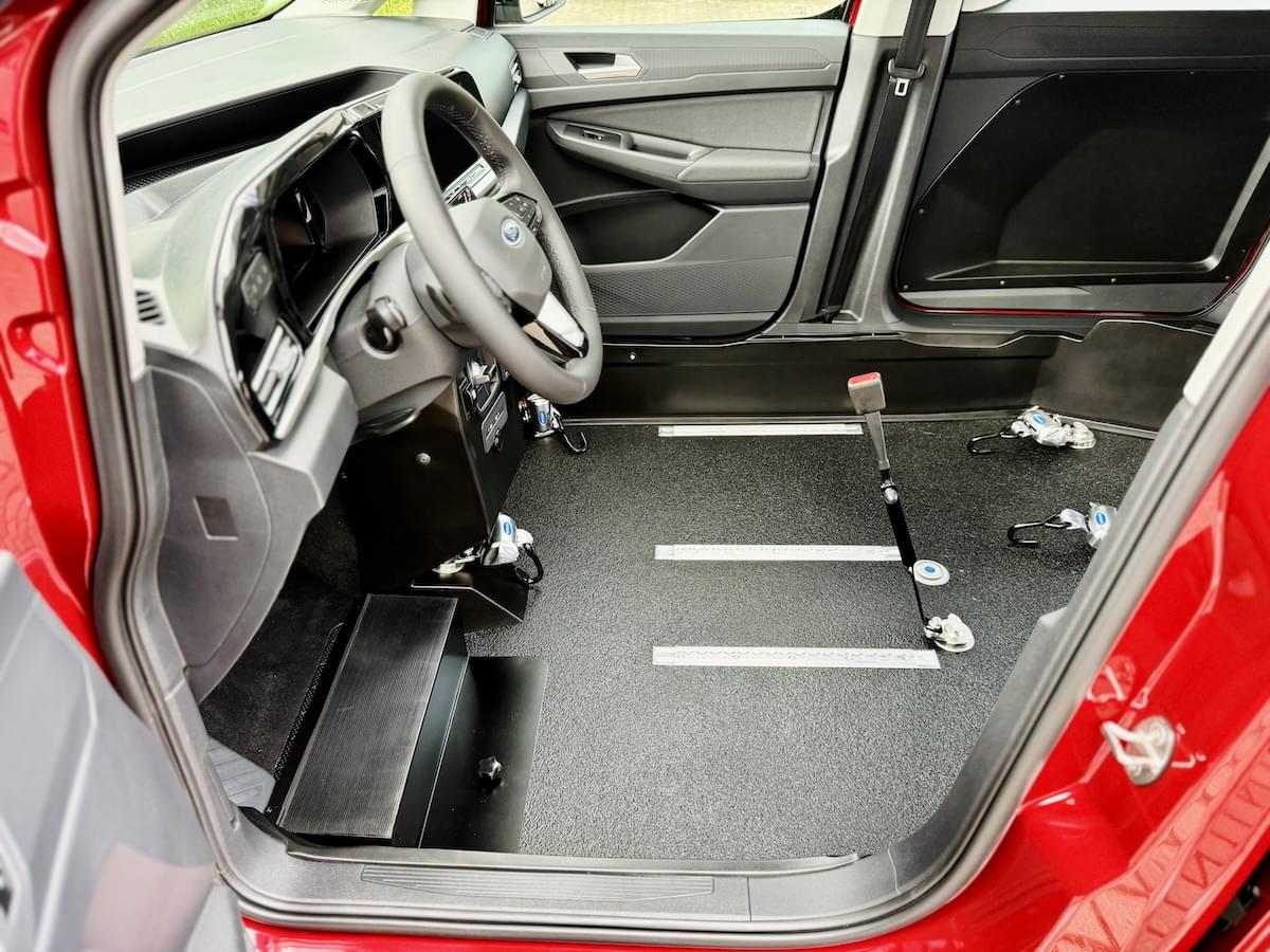 Ford / Volkswagen Avance