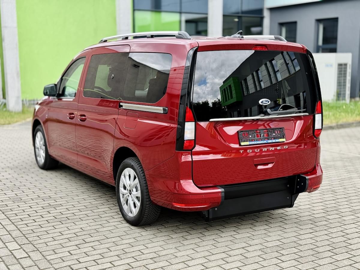 Ford / Volkswagen Avance